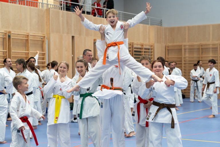 Spass beim Karate Oberösterreich Tag im Olympiazentrum Linz
